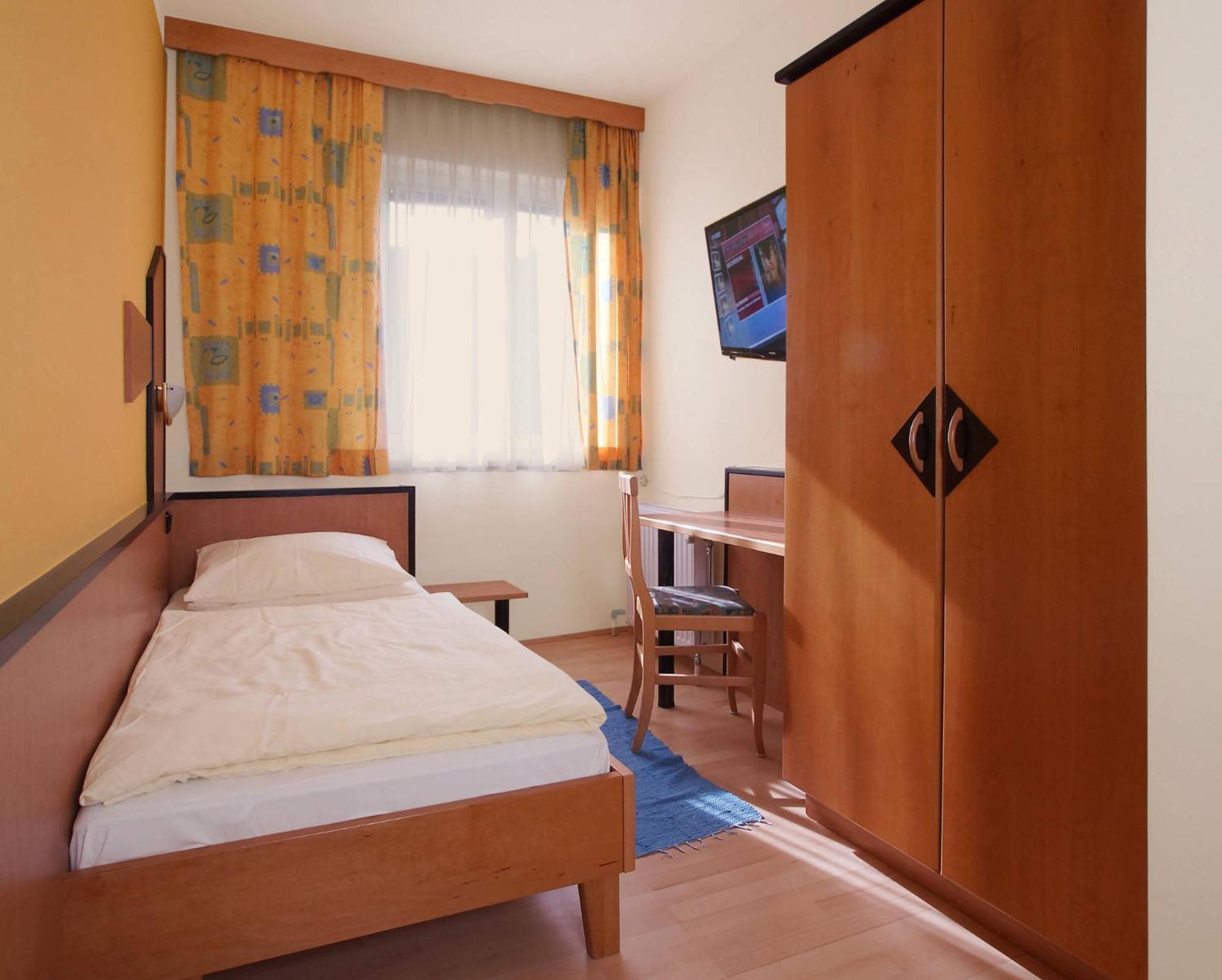 Cozy Rooms - U3 Hutteldorferstrasse Wien Phòng bức ảnh